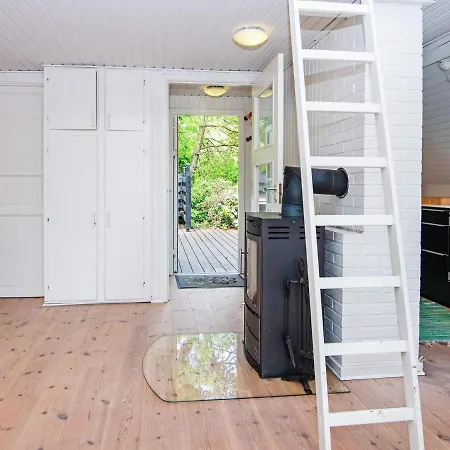 X Holiday home *